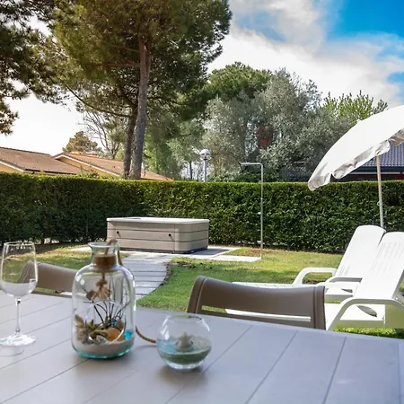 Isola Di Albarella Feriehus *