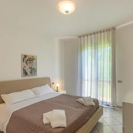 Holiday home Isola Di Albarella *
